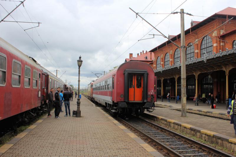 Foto: Bahnhof Suceava - Mit der Bahn durch Rumänien - Urlaub in Rumänien Mit der Bahn durch Rumänien - Urlaub in Rumänien