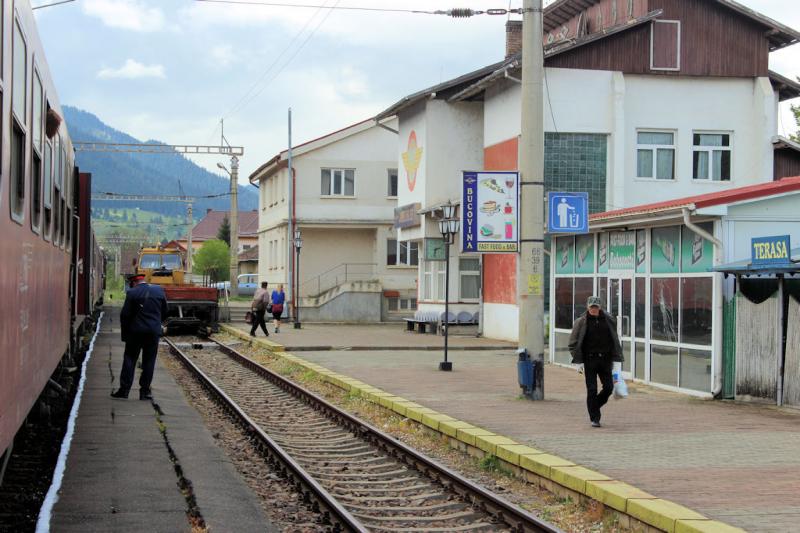 Foto: Bahnhof Câmpulung Est - Mit der Bahn durch Rumänien - Urlaub in Rumänien Mit der Bahn durch Rumänien - Urlaub in Rumänien
