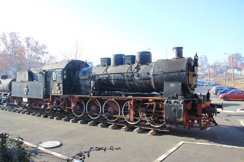 Dampflok 1501051 vor dem Hauptbahnhof in Galaţi