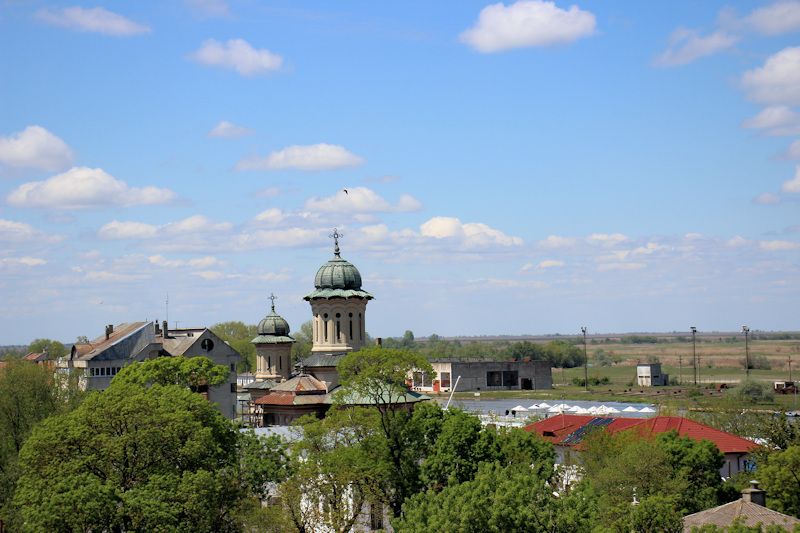 Blick vom alte Leuchtturm (Farul Vechi) auf Sulina in Richtung Nordwesten mit der Orthodoxe Kirche