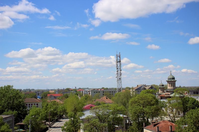 Blick vom alte Leuchtturm (Farul Vechi) auf Sulina in Richtung Westen mit der Orthodoxe Kirche