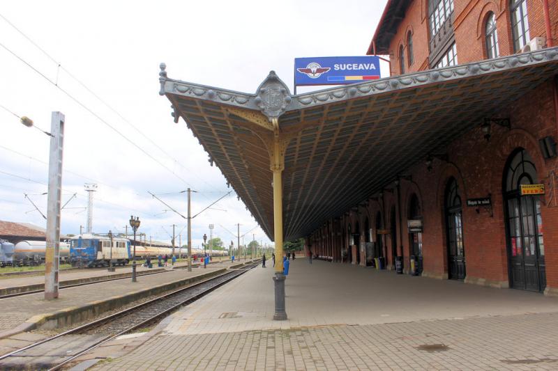 Foto: Bahnhof Suceava - Mit der Bahn durch Rumänien - Urlaub in Rumänien Mit der Bahn durch Rumänien - Urlaub in Rumänien