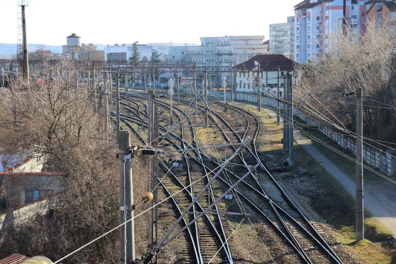 Blick auf das Bahnhofsgelände von Târgu Jiu
