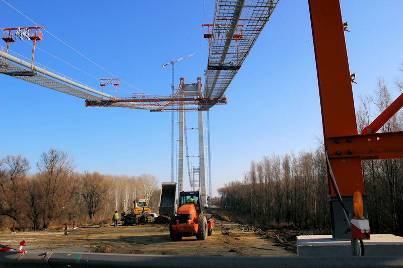 Der Bau einer neue Brücke über die Donau bei Brăila und Galaţi