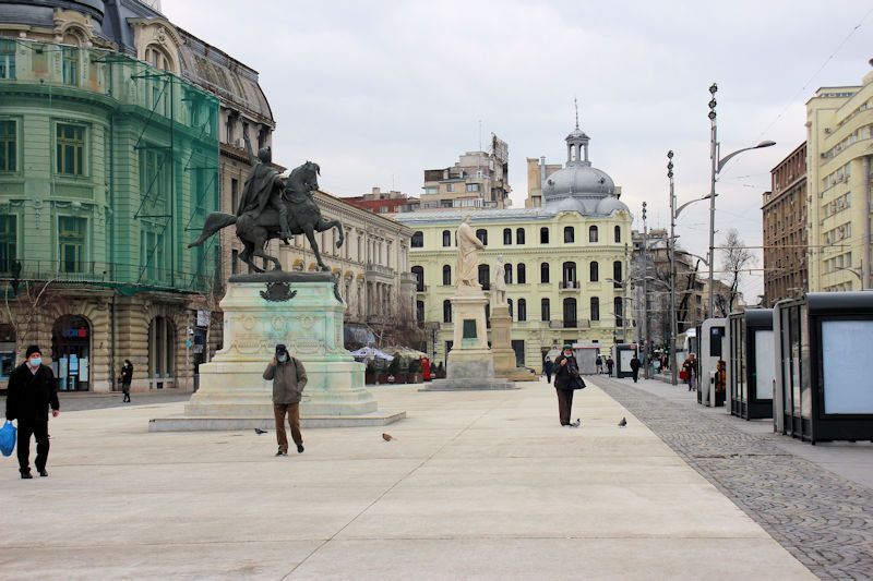 Foto: Am Bulevardul Ion C. Brătianu - Blick in Richtung Piața Universității - Entlang des Bulevardul Ion C. Brătianu im Zentrum von Bukarest Entlang des Bulevardul Ion C. Brătianu im Zentrum von Bukarest