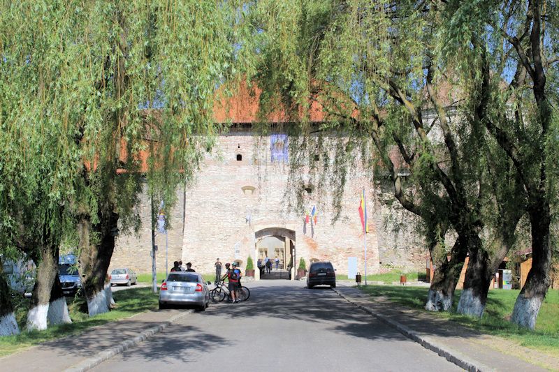Die Burg Fagaras - Eingangsbereich Die Burg Fagaras - Eingangsbereich