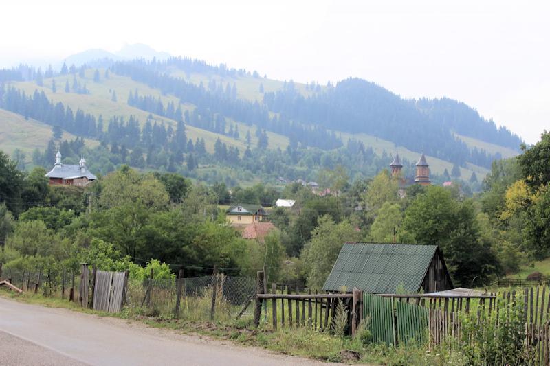 Ceahlau am Stausee Izvorul Muntelui /  Ceahlău la rezervorul Izvorul Muntelui  /  Ceahlau at the reservoir Izvorul Muntelui