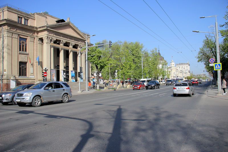 Hauptstrasse in Chișinău - in der Hauptstadt der Republik Moldau oder Republik Moldova