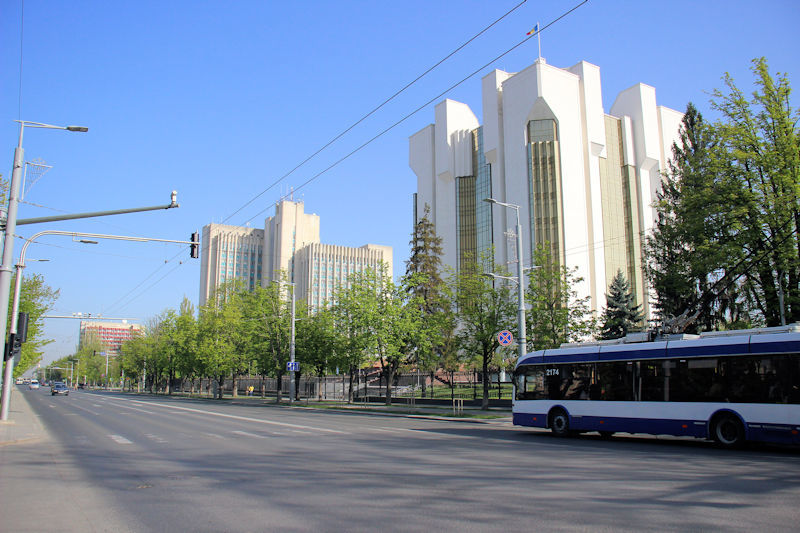 Hauptstrasse in Chișinău - in der Hauptstadt der Republik Moldau oder Republik Moldova