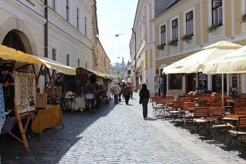 Im Zentrium vom Cluj Napoca (Klausenburg) Im Zentrium vom Cluj Napoca (Klausenburg)