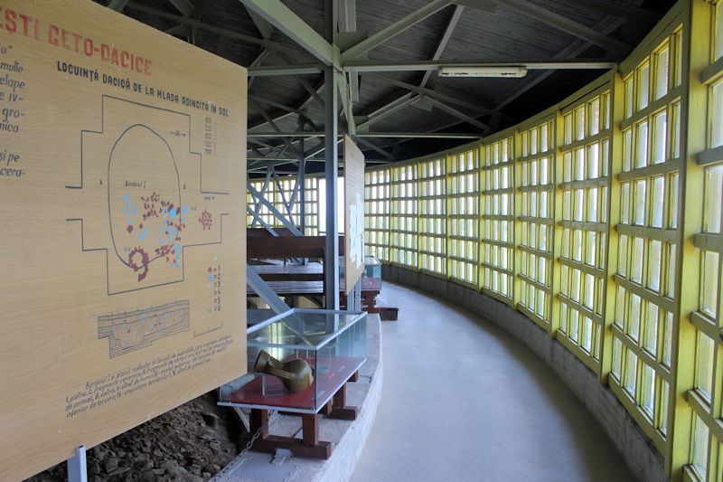 Im Archäologische Museum in Cututeni Im Archäologische Museum in Cututeni