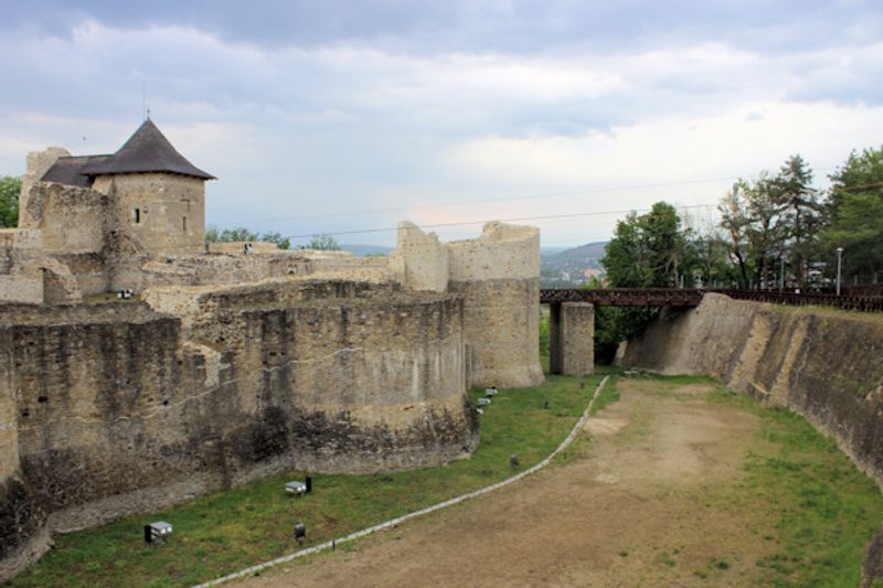 Die Festung von Suceava - Mai 2016 Die Festung von Suceava - Mai 2016