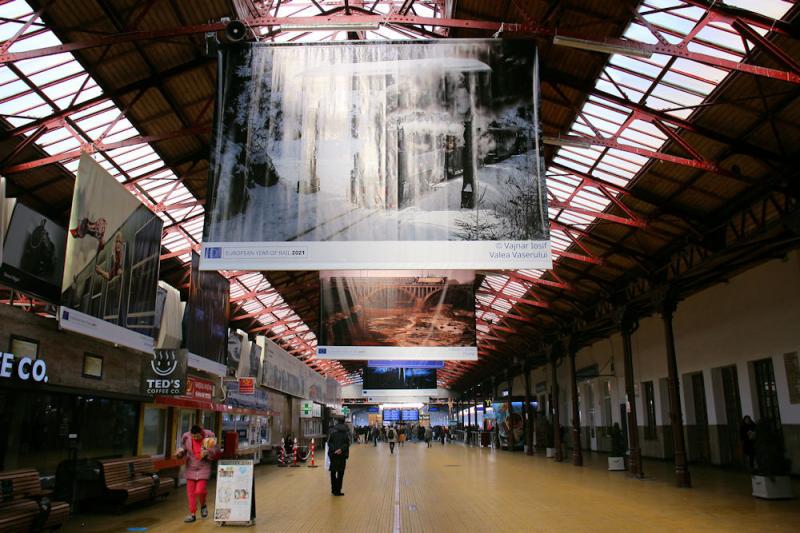 In der Halle des Bahnhofs "Gara de Nord" in Bukarest