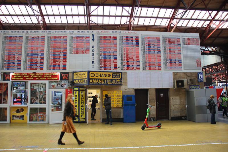 Foto: In der Halle des Bahnhofs "Gara de Nord" in Bukarest In der Halle des Bahnhofs "Gara de Nord" in Bukarest