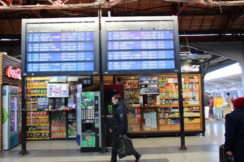 Foto: In der Halle des Bahnhofs "Gara de Nord" in Bukarest In der Halle des Bahnhofs "Gara de Nord" in Bukarest
