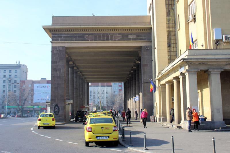 Eingang zum Bahnhof "Gara de Nord" in Bukarest