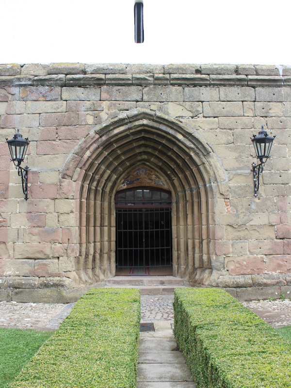 Die Kirchenburg in Hărman (Honigberg) bei Braşov (Kronstadt)