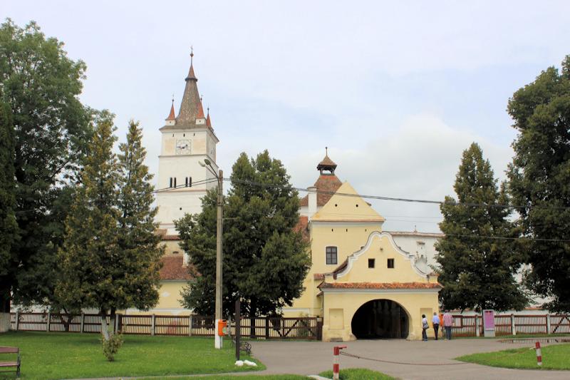 Die Kirchenburg in Harman (Honigberg) bei Brasov (Kronstadt) - Biserica fortificată din Harman lângă Brașov -  The fortified church in Harman near Brasov