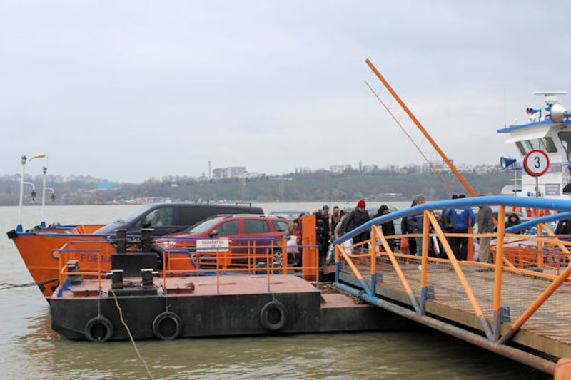 An der Donau bei Brătianu (Ort gegenüber von Galați) am 12. März 2016 An der Donau bei Brătianu (Ort gegenüber von Galați) am 12. März 2016