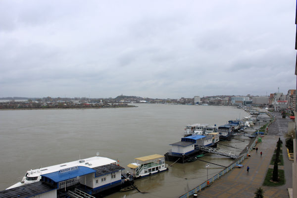 Blick auf den Hafen in Tulcea am 11. März 2016