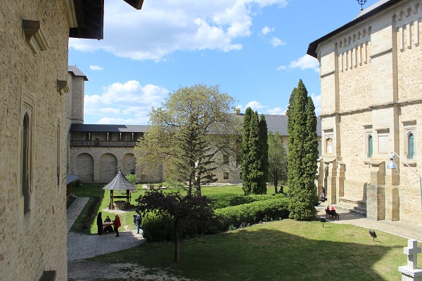 Das Kloster Dragomirna - Innenhof