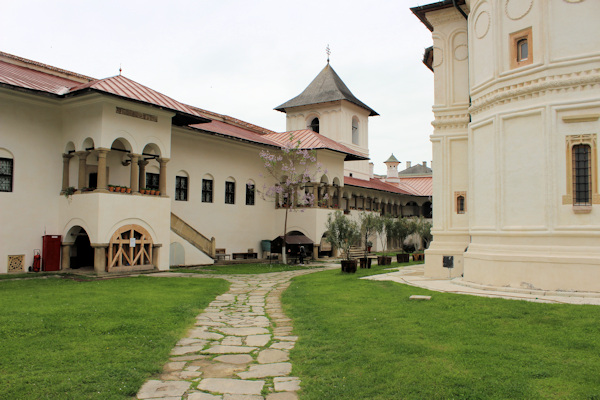 Im Innenhof des Klosters Horezu