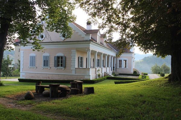Foto: Das Gutshaus von Malancrav (Malmkrog) Das Gutshaus von Malancrav (Malmkrog)
