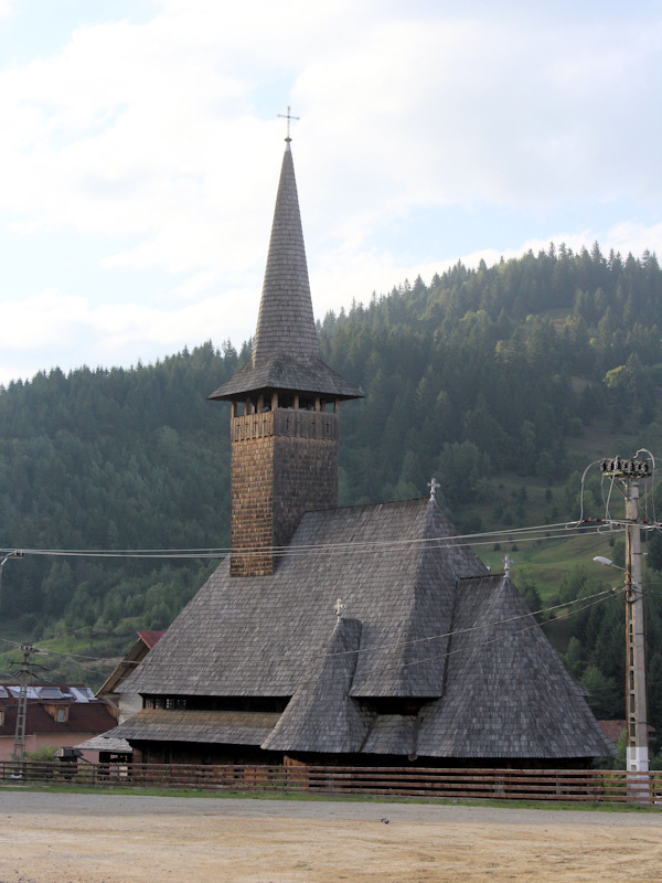 Holzkirche in Borsa Complex
