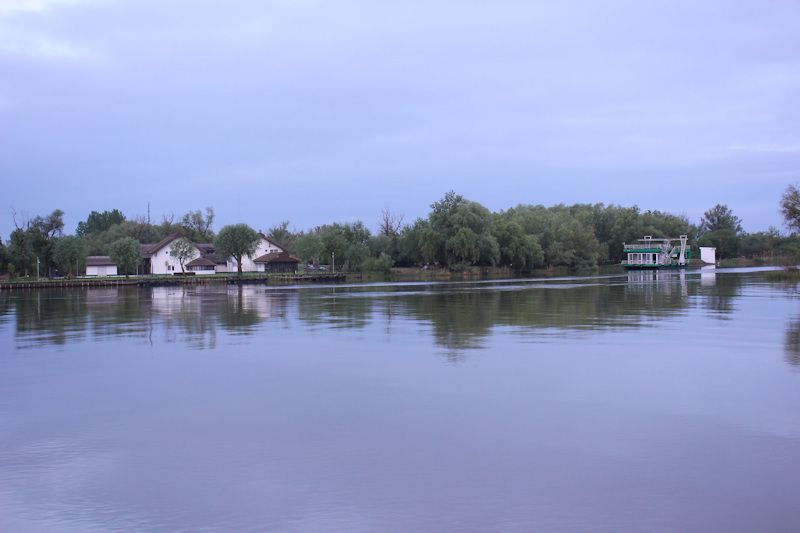 Foto: Morgens im Donaudelta bei Periprava - Fahrt von Periprava nach Tulcea Morgens im Donaudelta bei Periprava