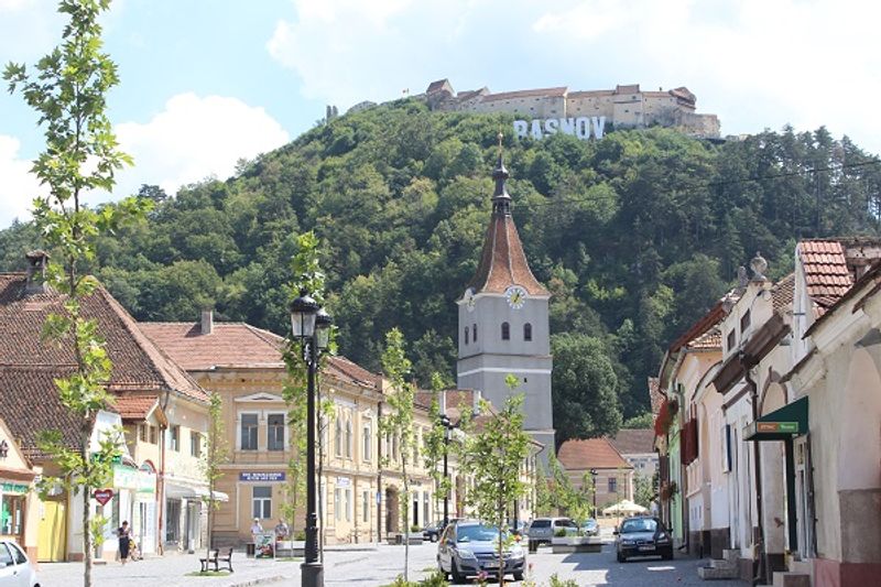Im Zentrum von Râșnov (Rosenau)