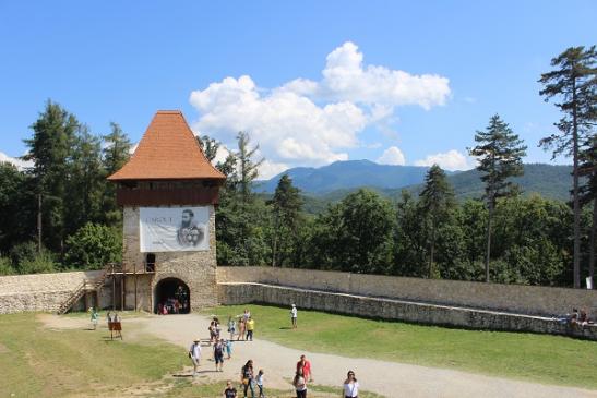 Die Ronenauer Burg in Râșnov (Rosenau)