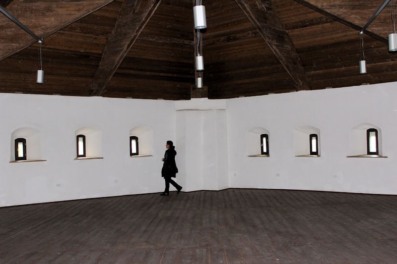 Ausstellungsraum im Turm der Festung von Targu Mures Ausstellungsraum im Turm der Festung von Targu Mures